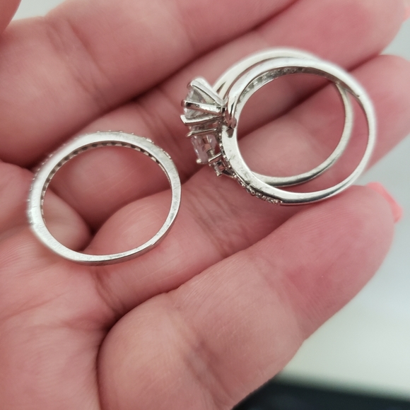 Rings - Picture 3 of 3